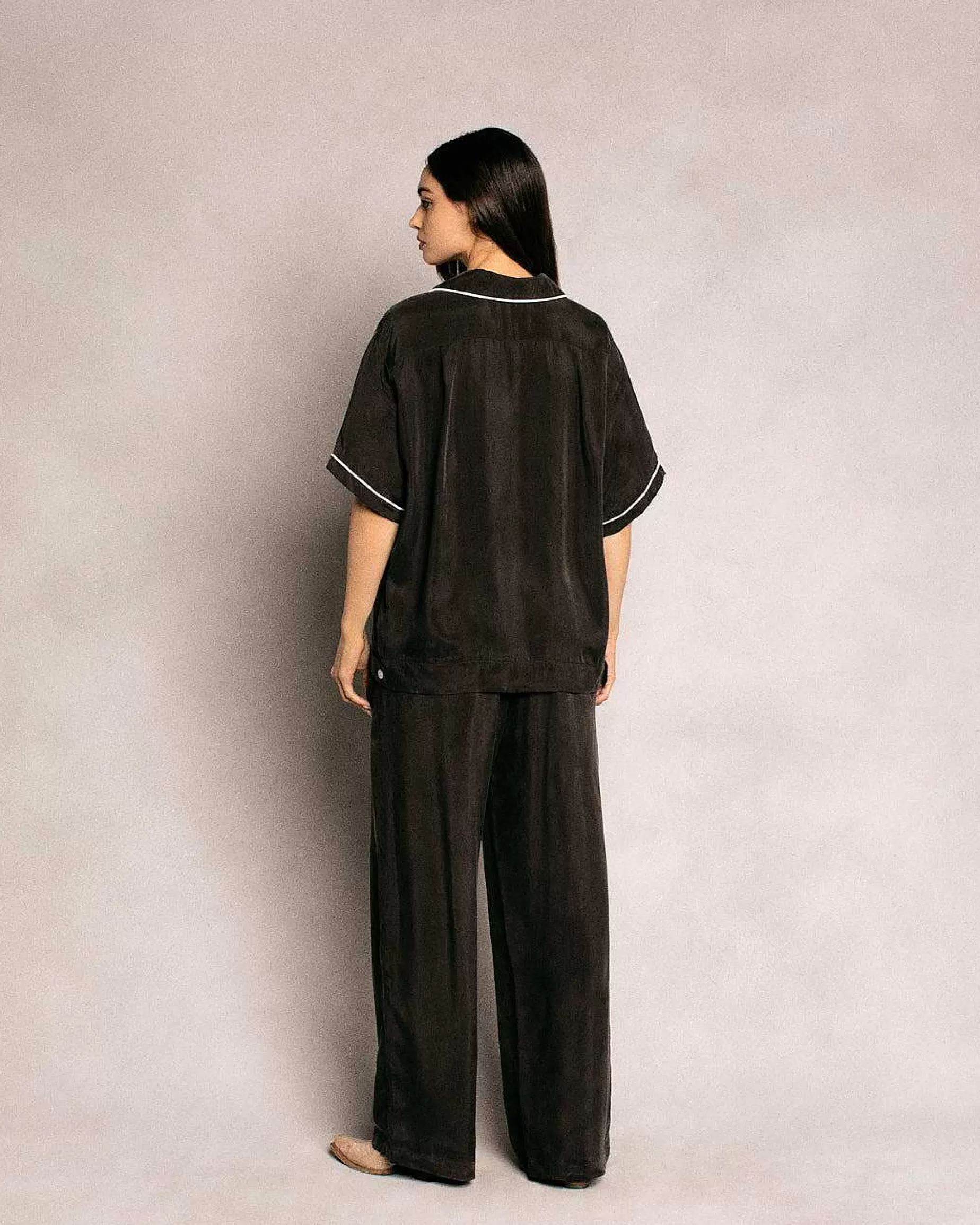 Cherry Shirting-Smoking Shirt (Black)